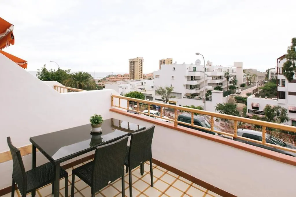 Summer Home: Sun And Beach In A Prime Location Arona